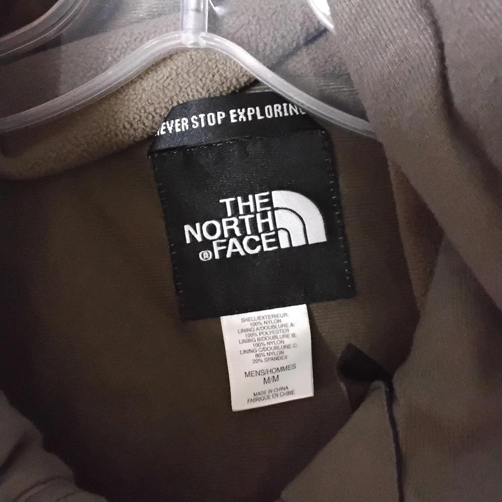 The North Face HyVent Men's M Ski Snowboard Outerwear Navy Beige Jacket